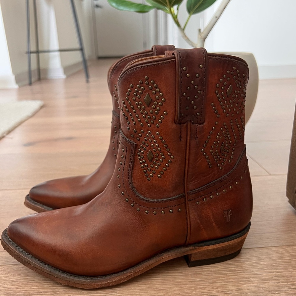 Frye Billy Short Cognac Studded Boots